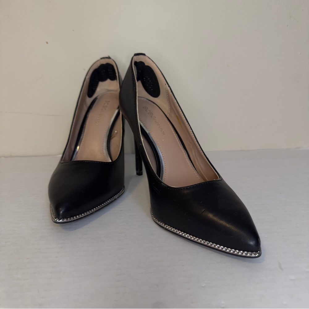 BCBGeneration Harlia Black Pointed Toe Pumps Silver Chain Trim Stiletto Heels - Picture 2 of 6